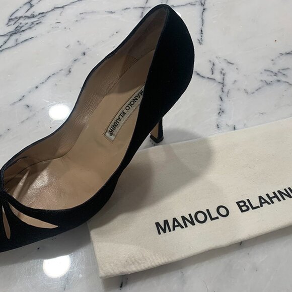 Vintage Manolo Blahnik Black Suede Heels - Picture 4 of 14